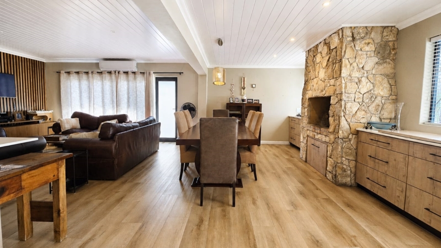 4 Bedroom Property for Sale in Stilbaai Wes Western Cape